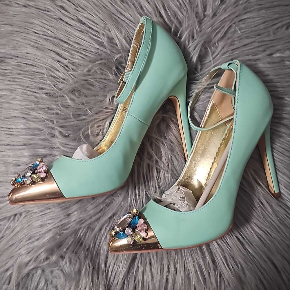 High Heels Elegant Mint Green with Gold Rhinestones By Liliana